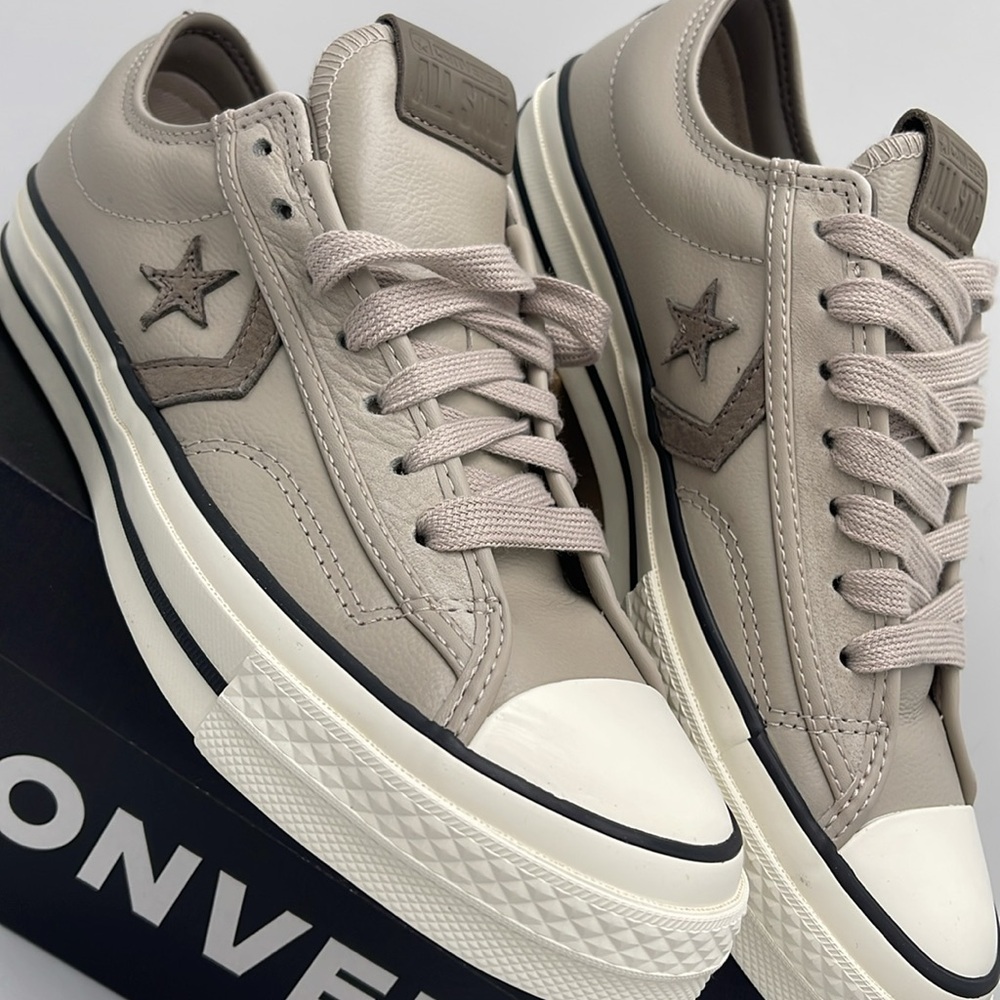 Converse Men’s STAR PLAYER 76 OX
PAPYRUS/CLASSIC TAUPE/EGRET A12405C Leat… - Picture 7 of 16